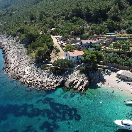 Ferienhaus Seaside House For Families With Children Cove Pakomina, Hvar - 12702 Gdinj