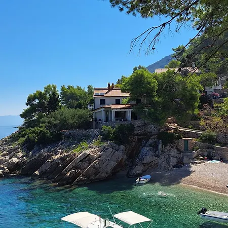 Seaside House For Families With Children Cove Pakomina, Hvar - 12702 Nyaraló